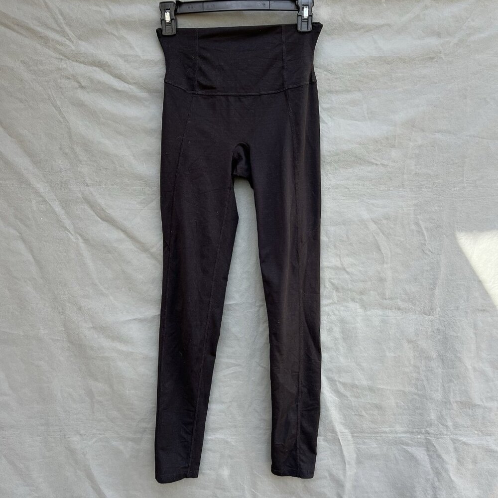 SPANX Women's Size M Black Leggings Stretchy Thin Lightweight